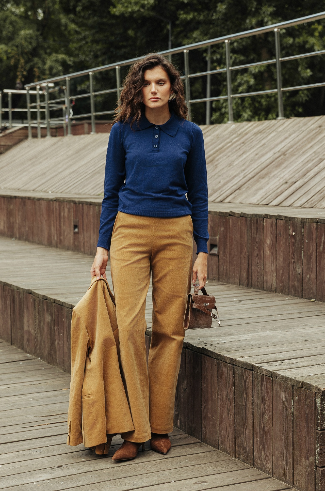 Брюки "Брауни" из микровельвета